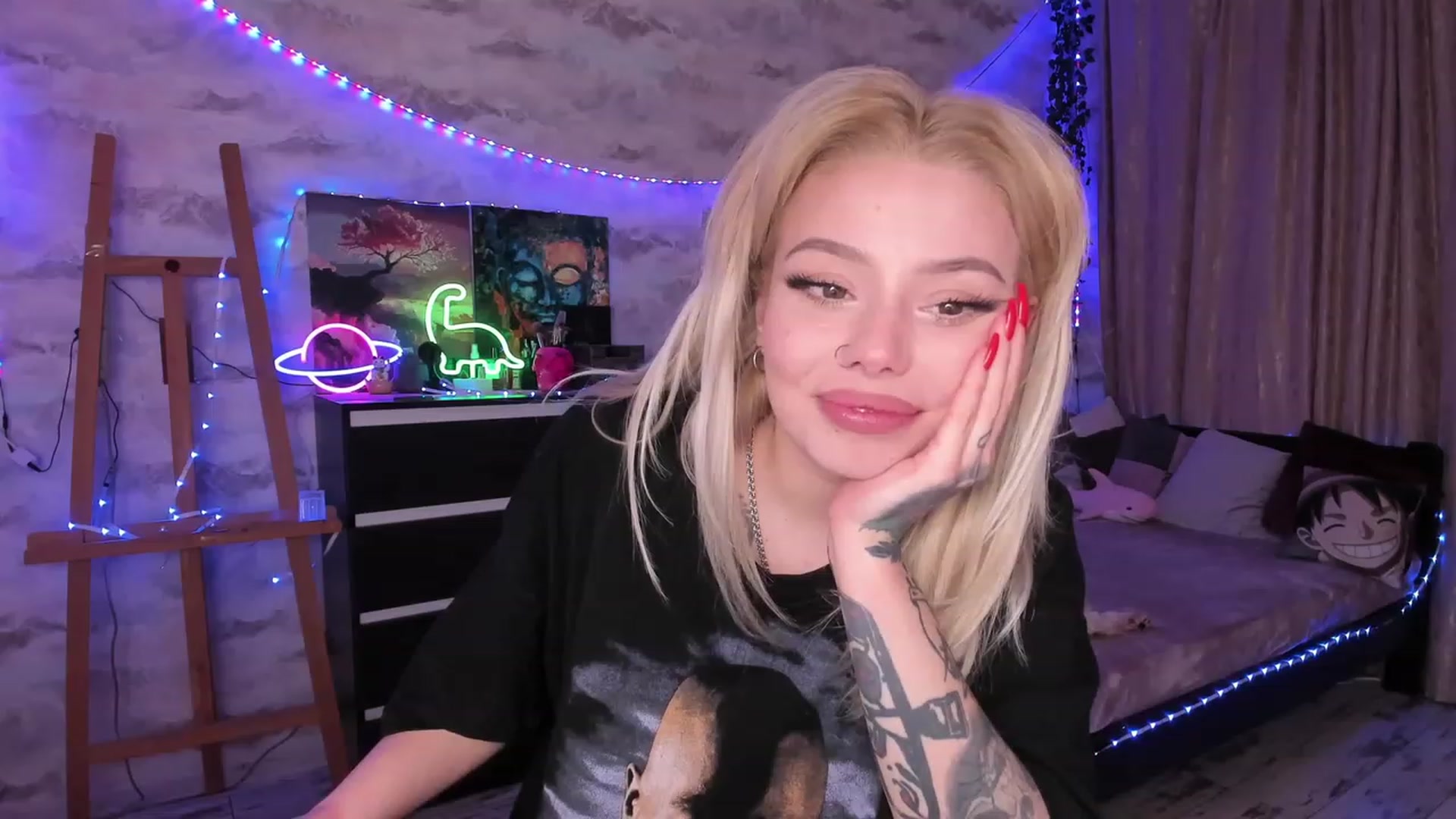 Gallery image thumbnail from TemptingSiren's myfreecams stream on, 01/15/2024, 03:45 image 17 of 20