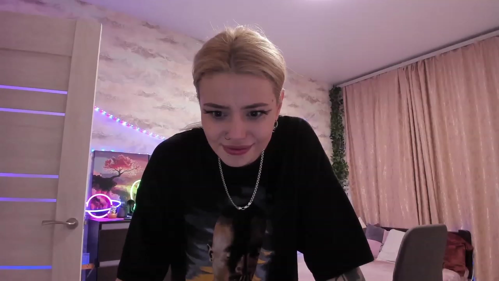 Gallery image thumbnail from TemptingSiren's myfreecams stream on, 01/20/2024, 07:40 image 5 of 20
