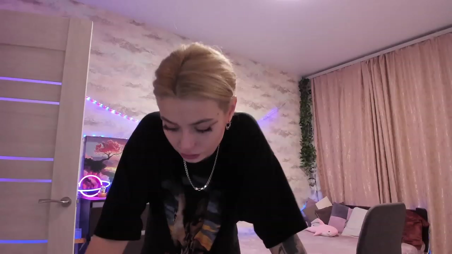 Gallery image thumbnail from TemptingSiren's myfreecams stream on, 01/20/2024, 07:40 image 7 of 20