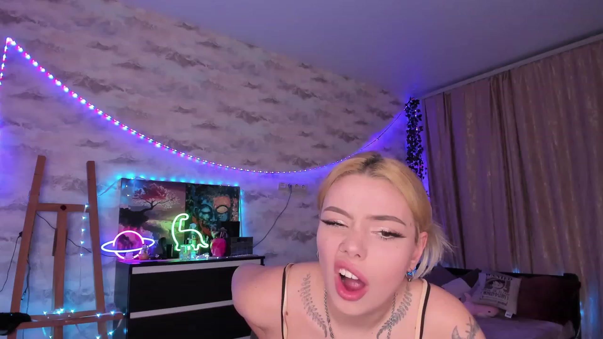 Gallery image thumbnail from TemptingSiren's myfreecams stream on, 02/04/2024, 24:26 image 7 of 20
