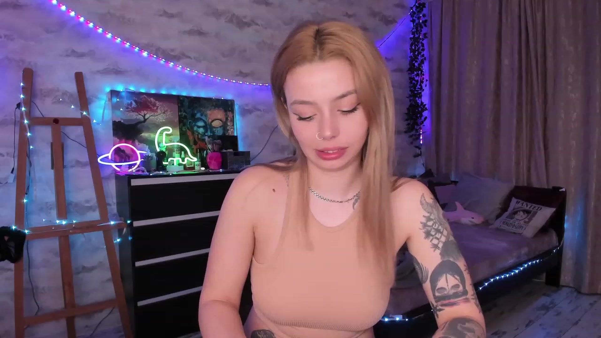 Gallery image thumbnail from TemptingSiren's myfreecams stream on, 02/20/2024, 03:40 image 19 of 20