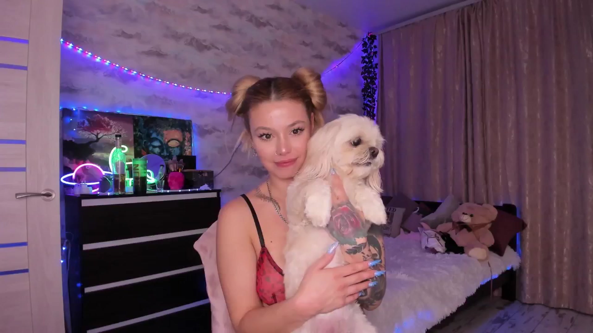 Gallery image thumbnail from TemptingSiren's myfreecams stream on, 08/05/2024, 24:33 image 14 of 20