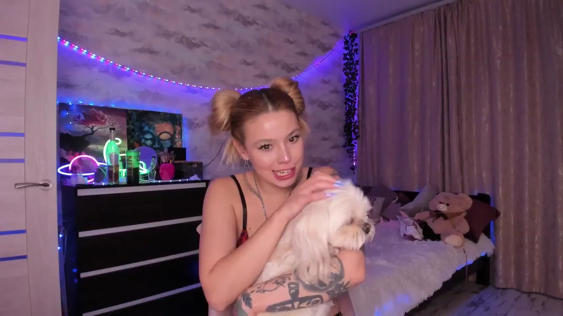 Gallery image thumbnail from TemptingSiren's myfreecams stream on, 08/05/2024, 24:33 image 12 of 20
