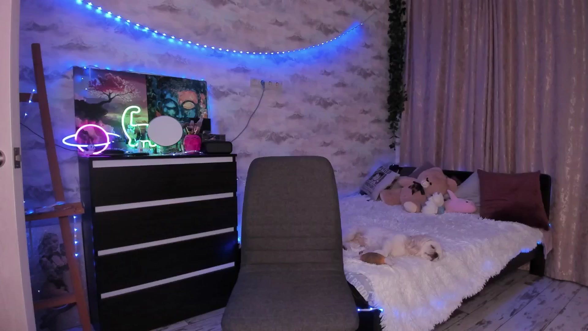 Gallery image thumbnail from TemptingSiren's myfreecams stream on, 09/10/2024, 24:10 image 6 of 20