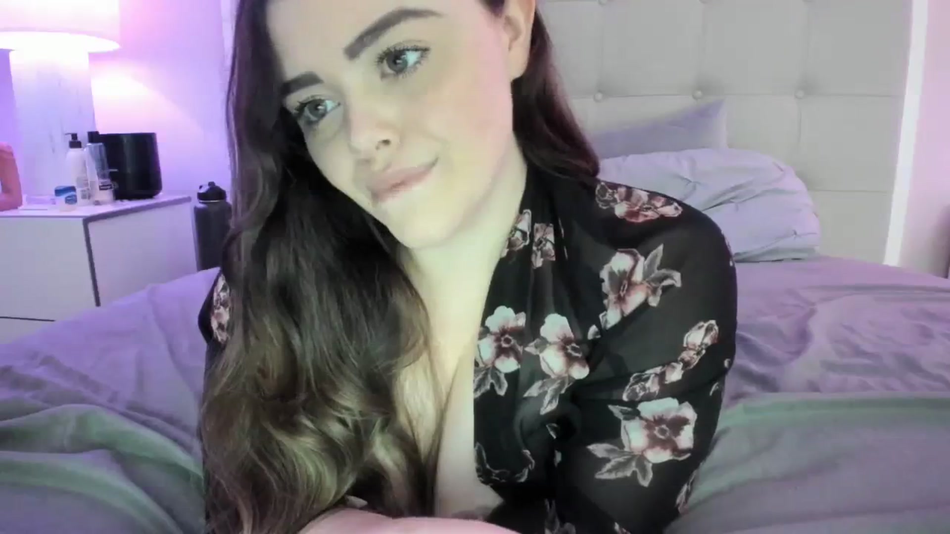 Gallery image thumbnail from TemptressV's myfreecams stream on, 09/06/2023, 05:04 image 2 of 20