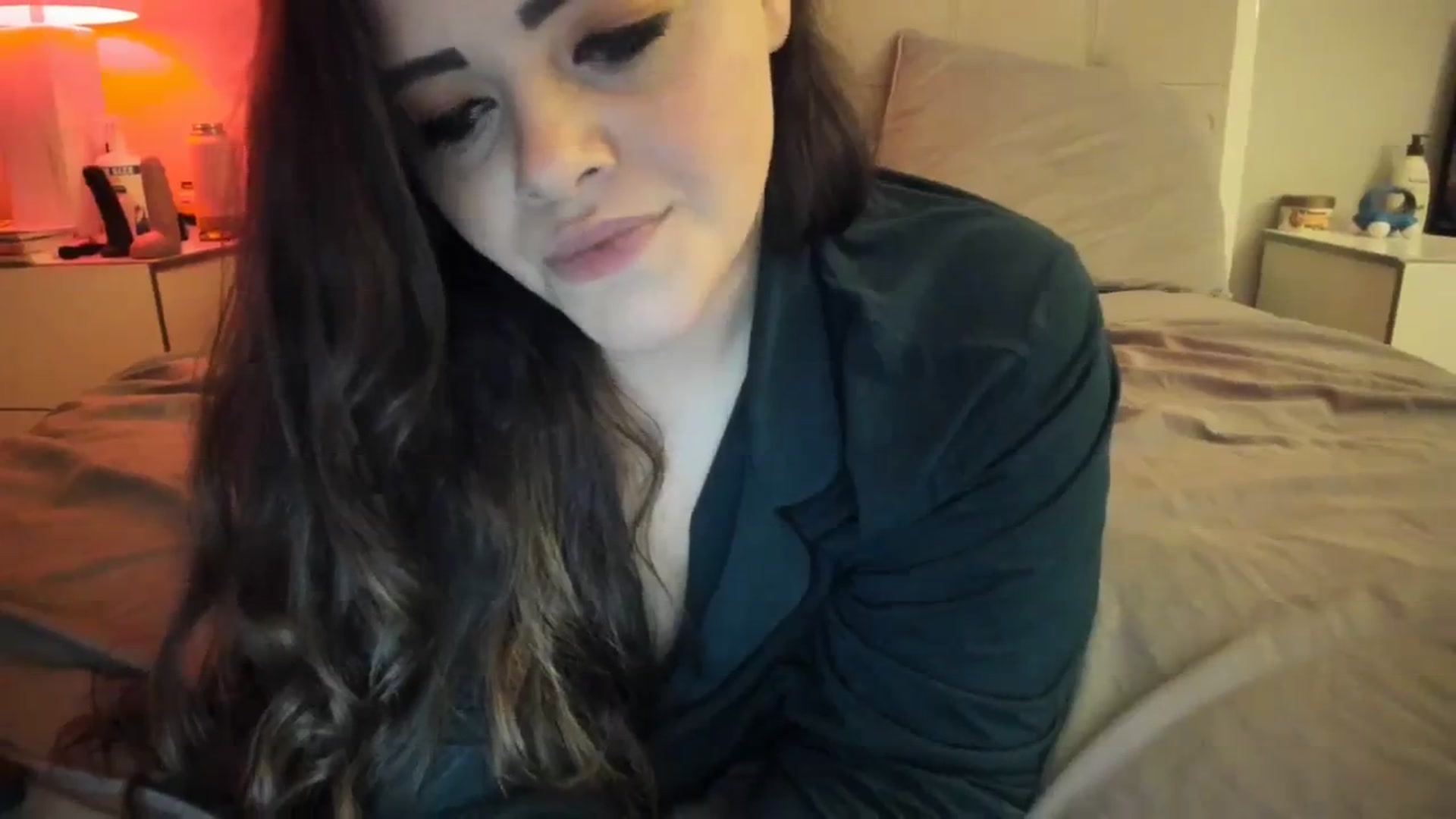 Gallery image thumbnail from TemptressV's myfreecams stream on, 12/27/2023, 09:25 image 18 of 20