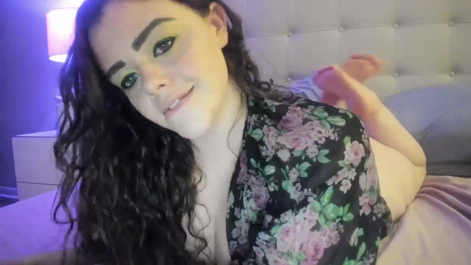 Gallery image thumbnail from TemptressV's myfreecams stream on, 10/22/2024, 23:06 image 20 of 20