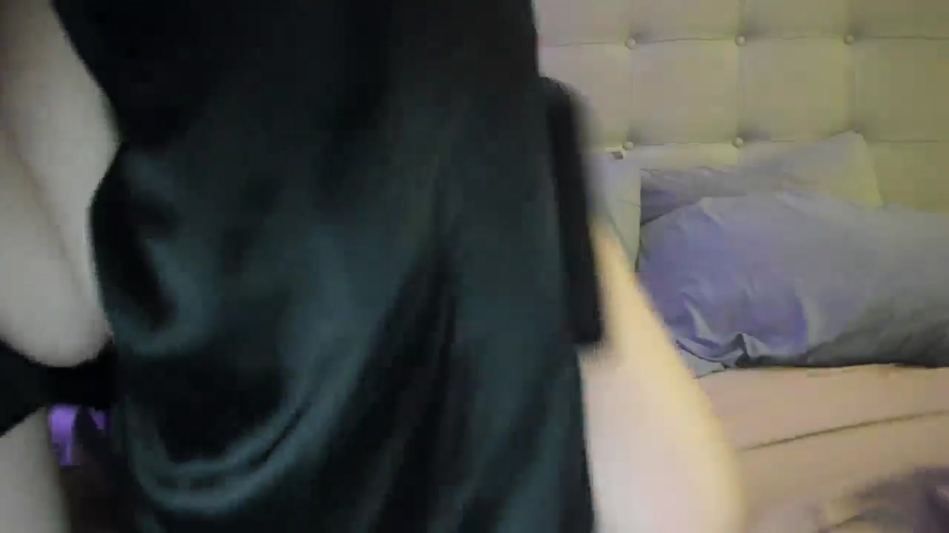 Gallery image thumbnail from TemptressV's myfreecams stream on, 10/27/2024, 23:51 image 17 of 20