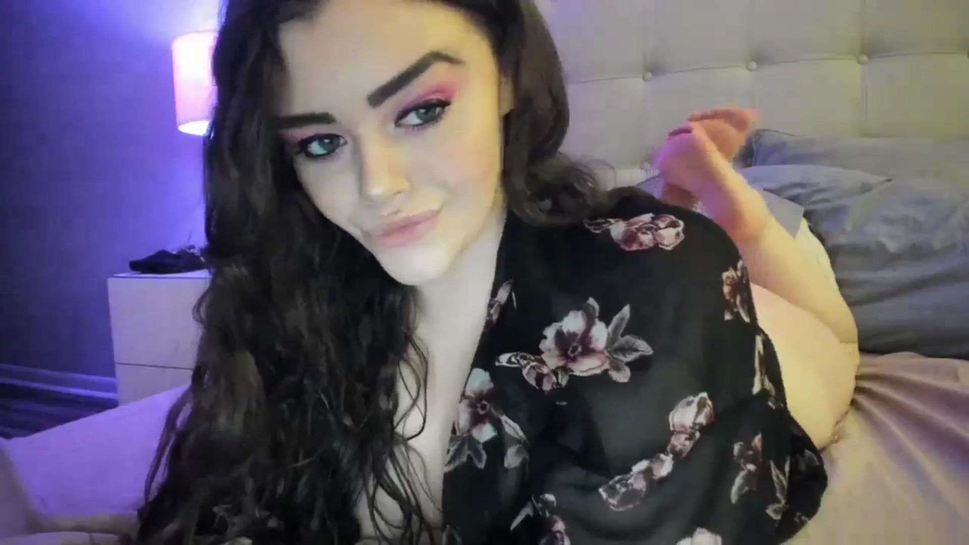 Gallery image thumbnail from TemptressV's myfreecams stream on, 11/04/2024, 01:11 image 20 of 20