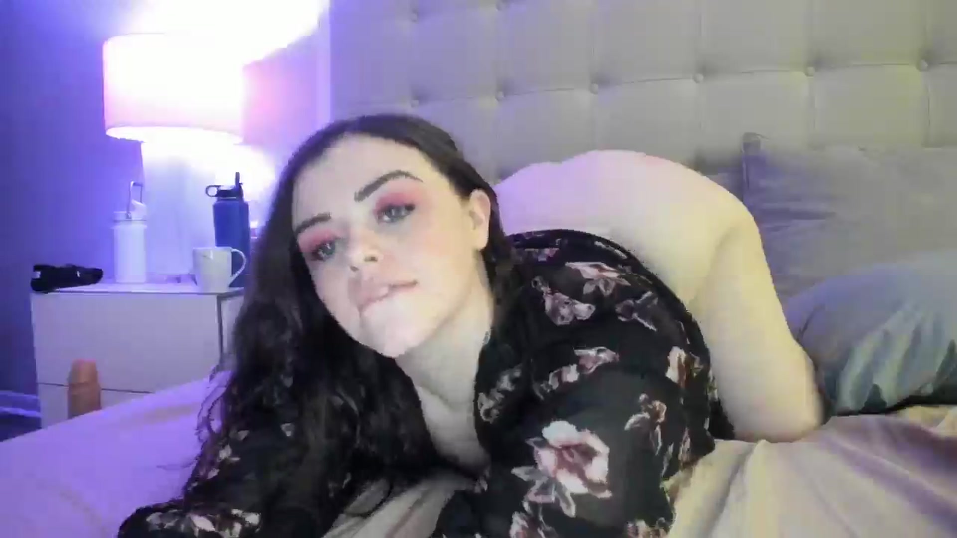 Gallery image thumbnail from TemptressV's myfreecams stream on, 12/08/2024, 22:26 image 3 of 20