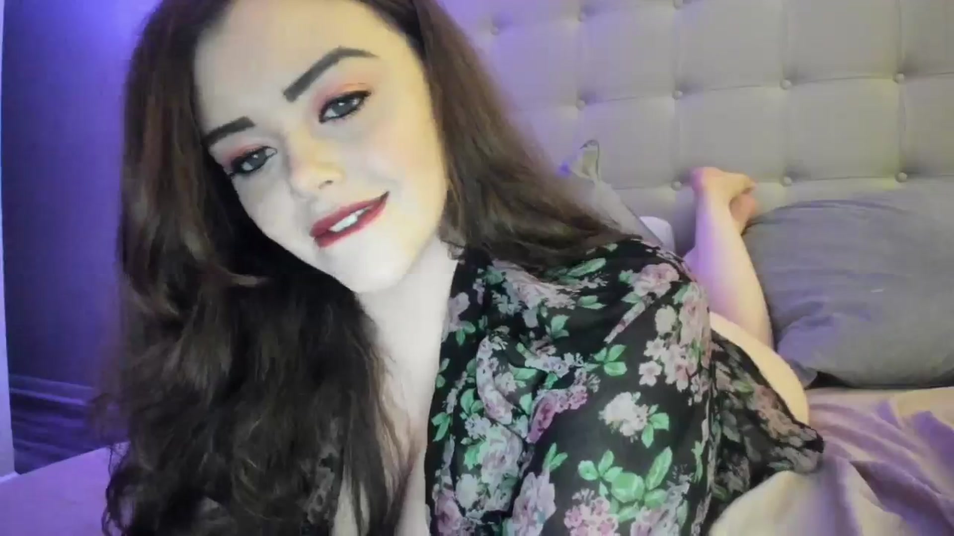 Gallery image thumbnail from TemptressV's myfreecams stream on, 01/12/2025, 09:02 image 6 of 20
