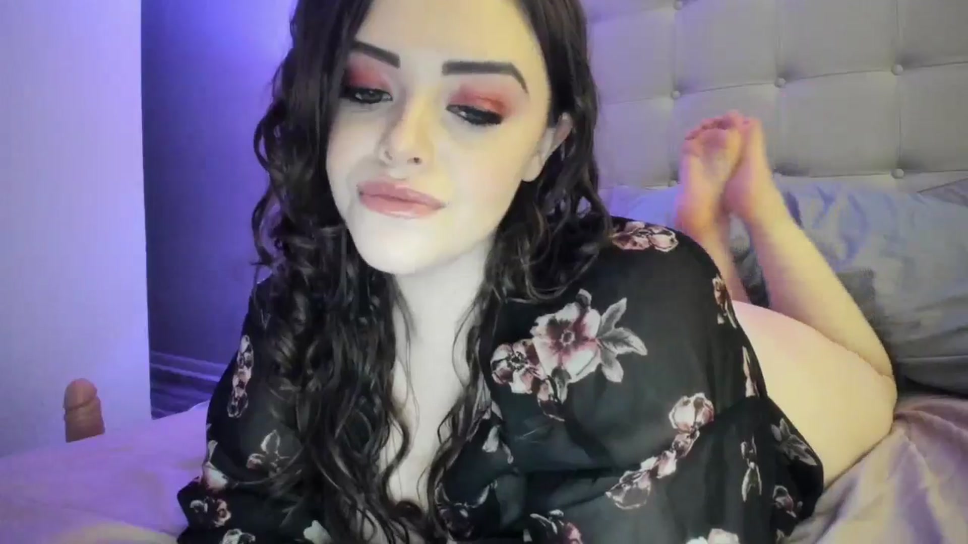 Gallery image thumbnail from TemptressV's myfreecams stream on, 01/19/2025, 08:58 image 14 of 20