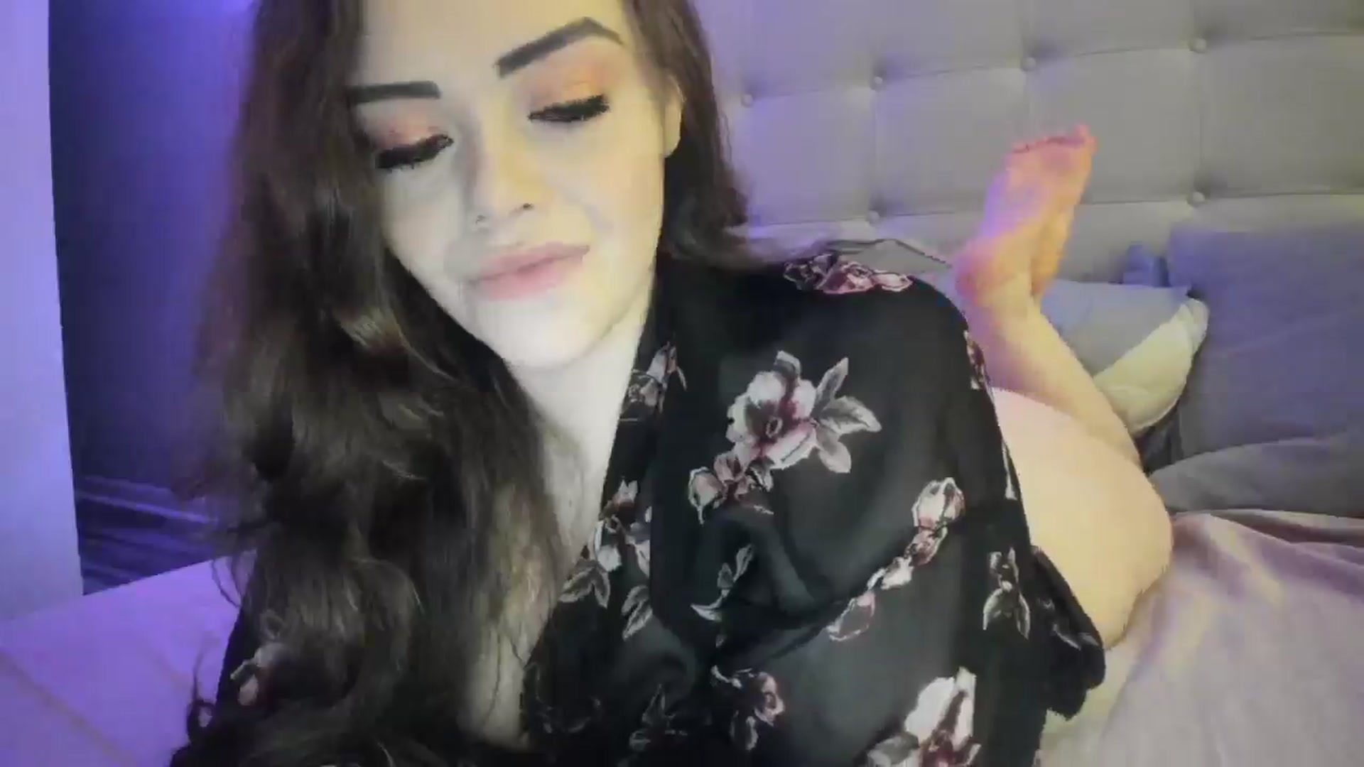 Gallery image thumbnail from TemptressV's myfreecams stream on, 02/16/2025, 08:06 image 19 of 20