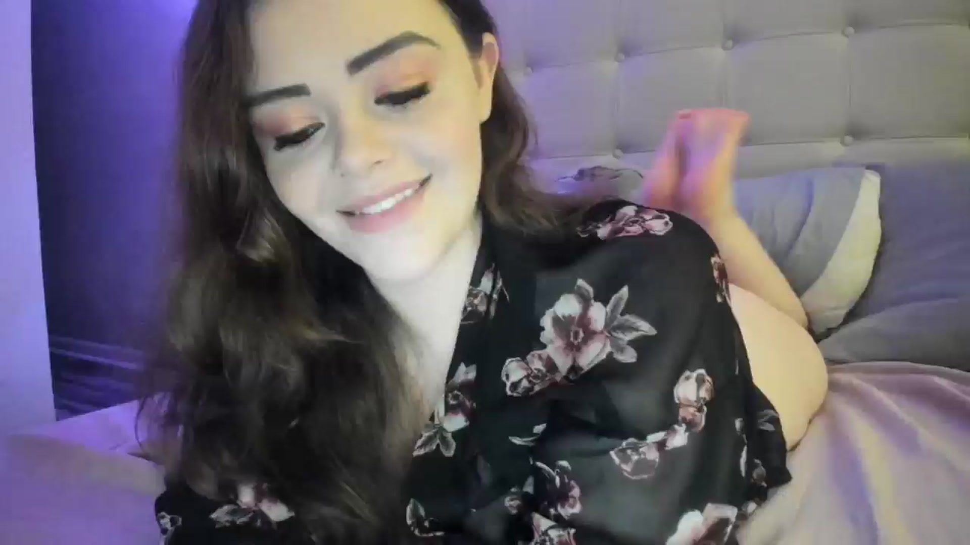Gallery image thumbnail from TemptressV's myfreecams stream on, 02/16/2025, 08:06 image 14 of 20