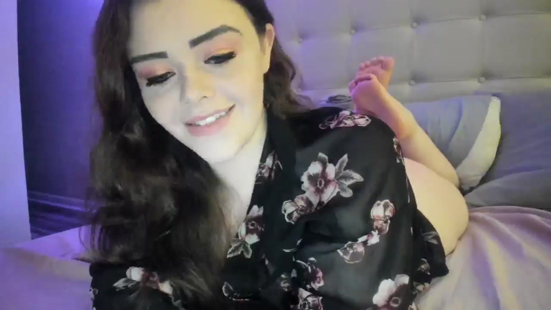 Gallery image thumbnail from TemptressV's myfreecams stream on, 02/16/2025, 08:06 image 6 of 20