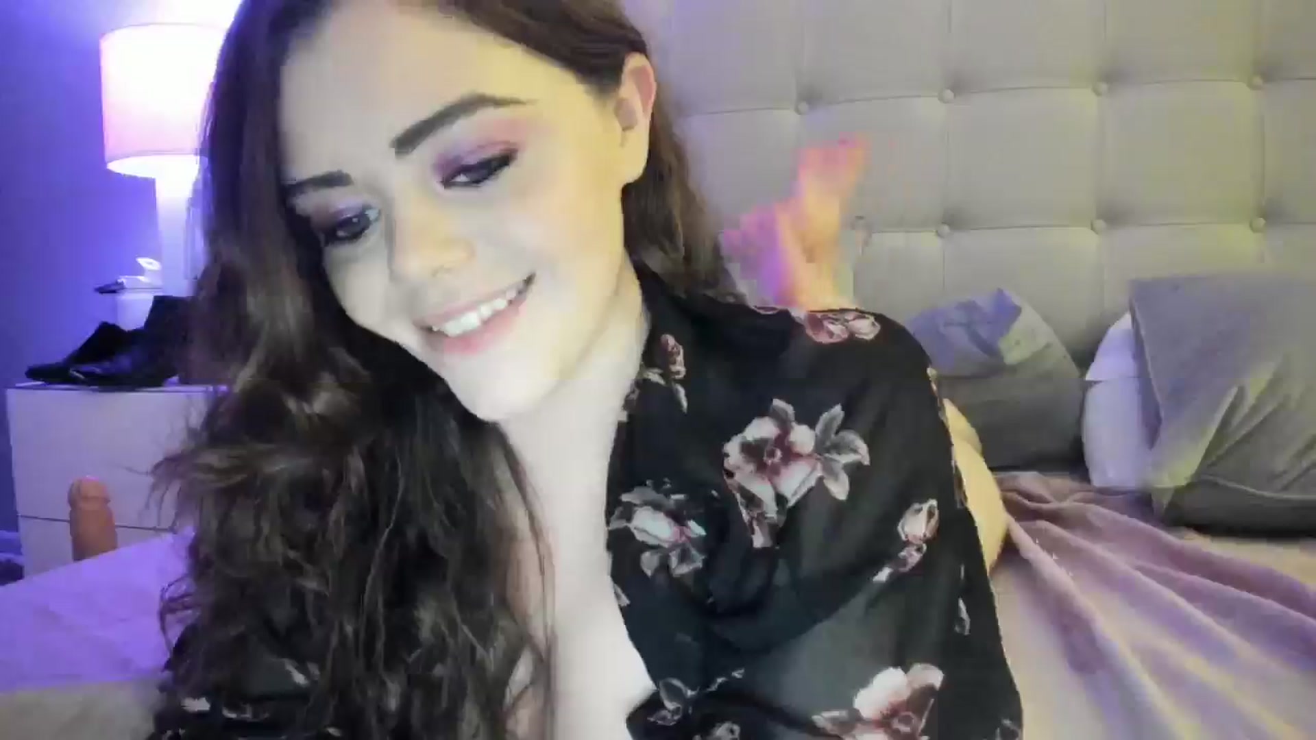 Gallery image thumbnail from TemptressV's myfreecams stream on, 03/17/2025, 03:02 image 8 of 20