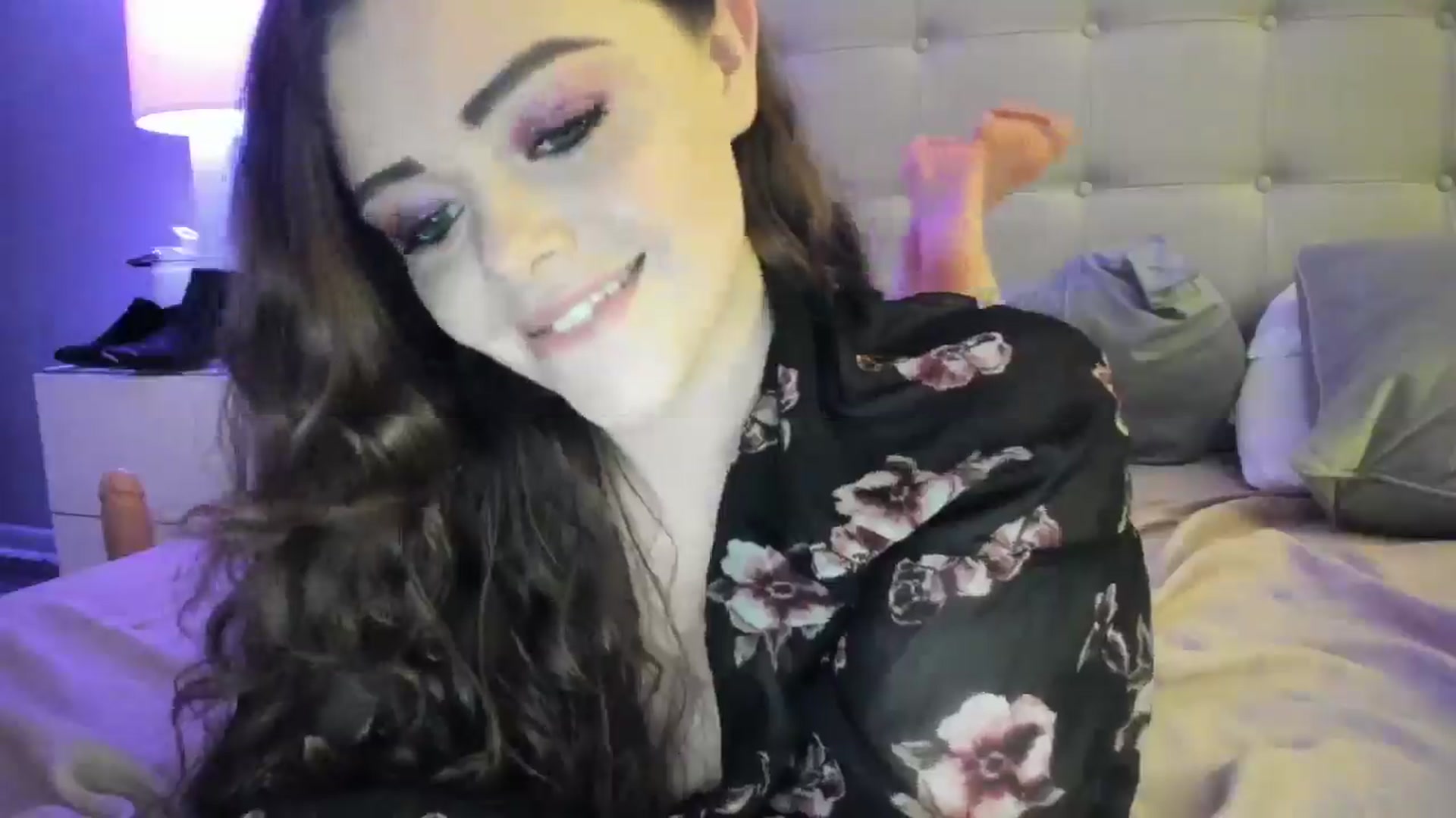 Gallery image thumbnail from TemptressV's myfreecams stream on, 03/17/2025, 03:02 image 5 of 20