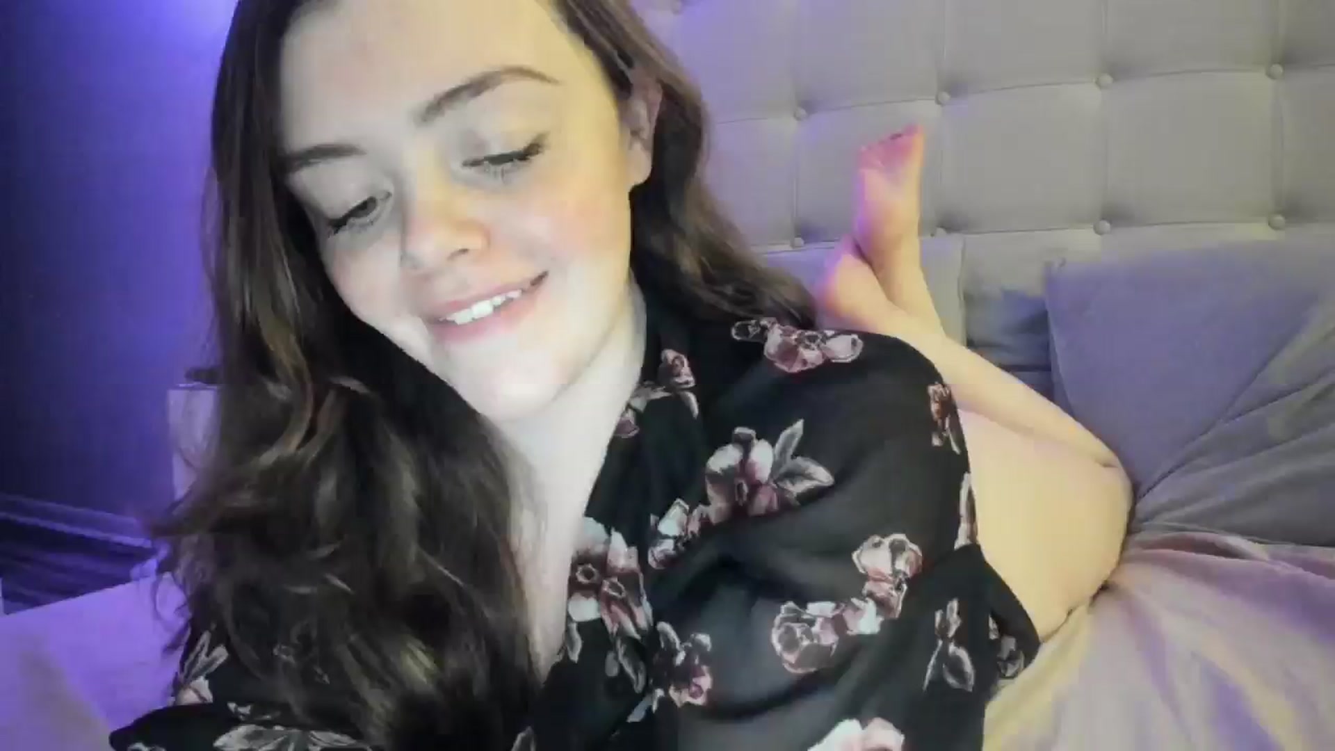 Gallery image thumbnail from TemptressV's myfreecams stream on, 03/23/2025, 08:33 image 16 of 20