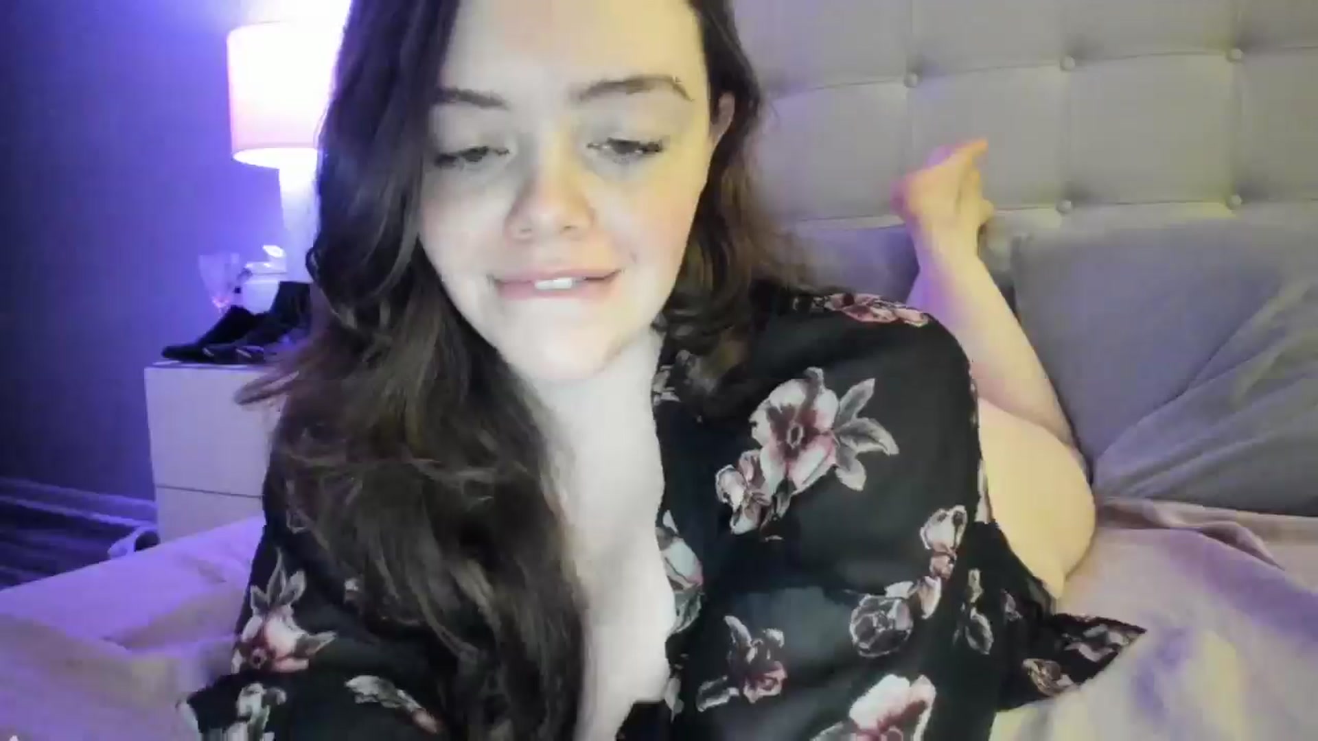 Gallery image thumbnail from TemptressV's myfreecams stream on, 03/23/2025, 08:33 image 20 of 20