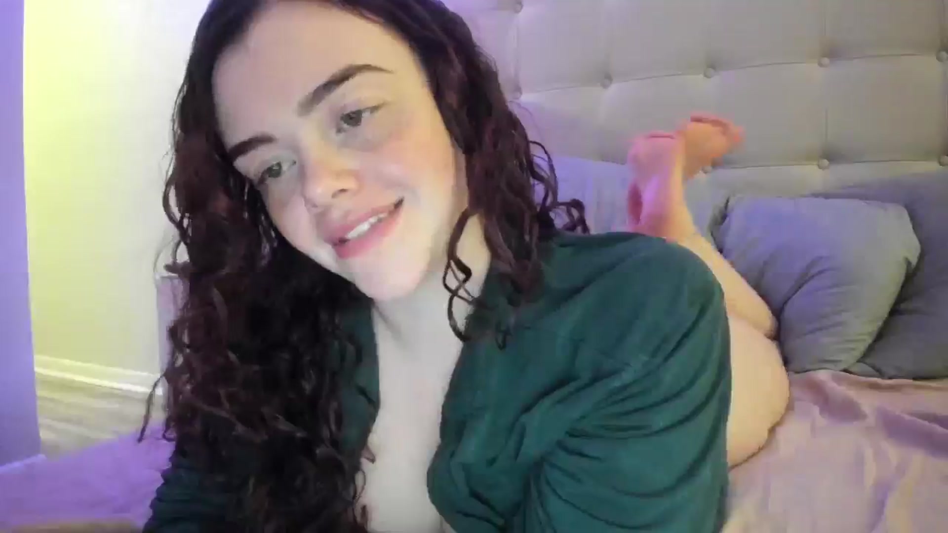 Gallery image thumbnail from TemptressV's myfreecams stream on, 07/28/2025, 02:15 image 20 of 20