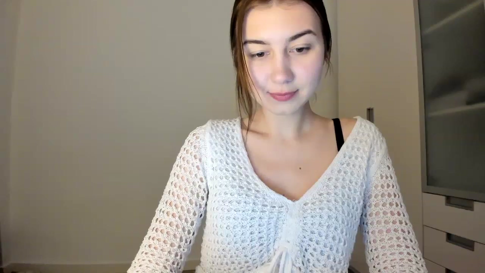 Gallery image thumbnail from Temptressy's myfreecams stream on, 02/21/2024, 18:04 image 11 of 20