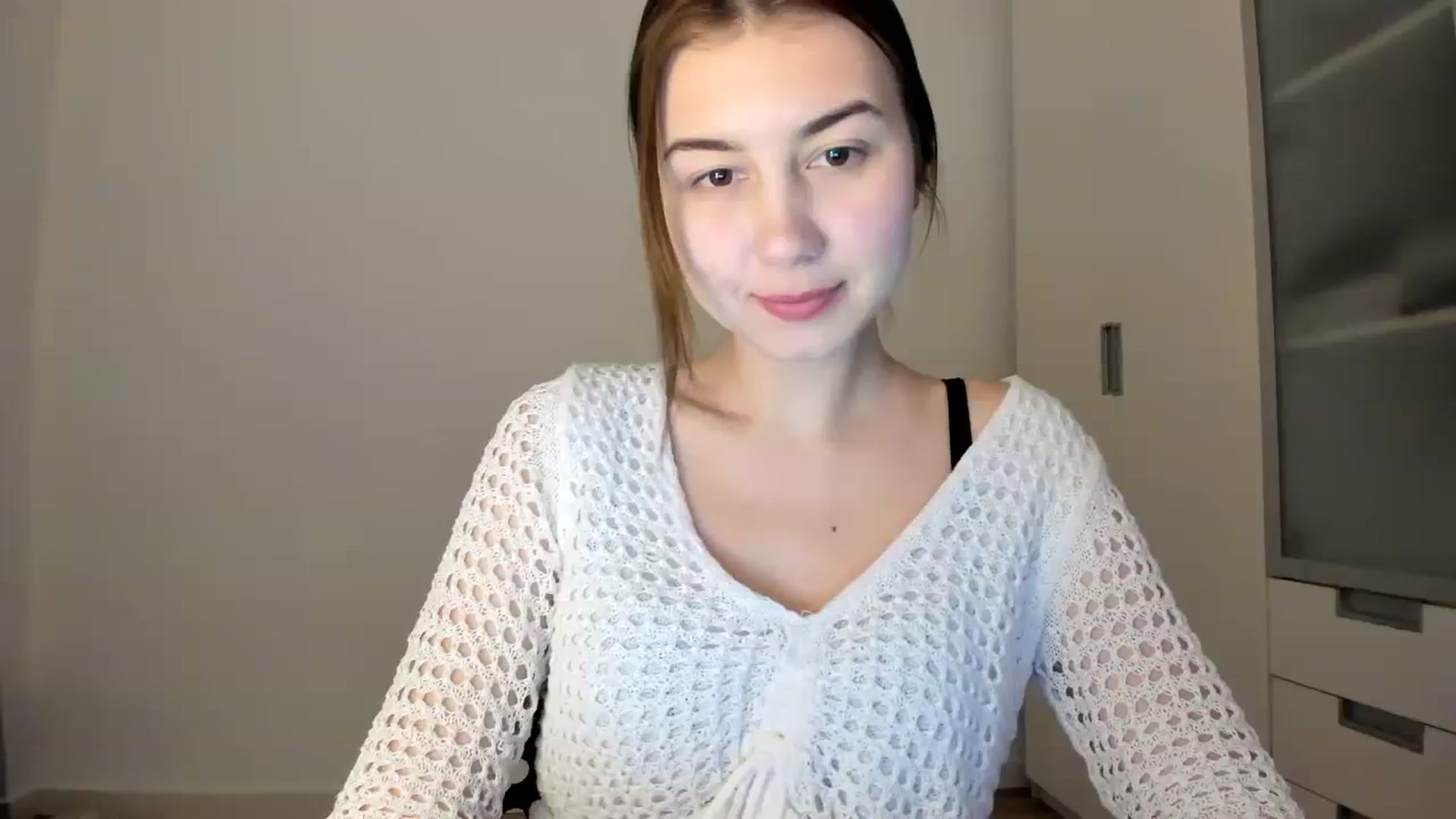 Gallery image thumbnail from Temptressy's myfreecams stream on, 02/21/2024, 18:04 image 4 of 20