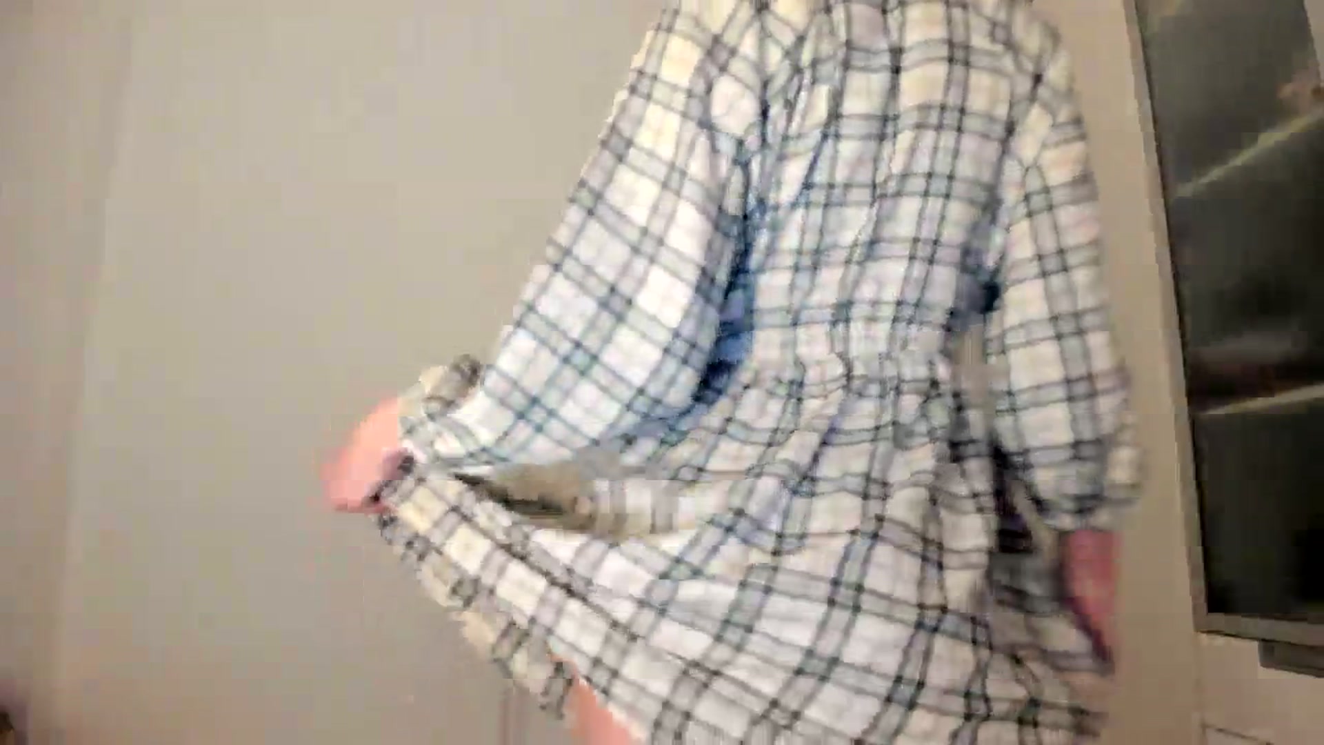 Gallery image thumbnail from Temptressy's myfreecams stream on, 03/10/2024, 23:19 image 7 of 20