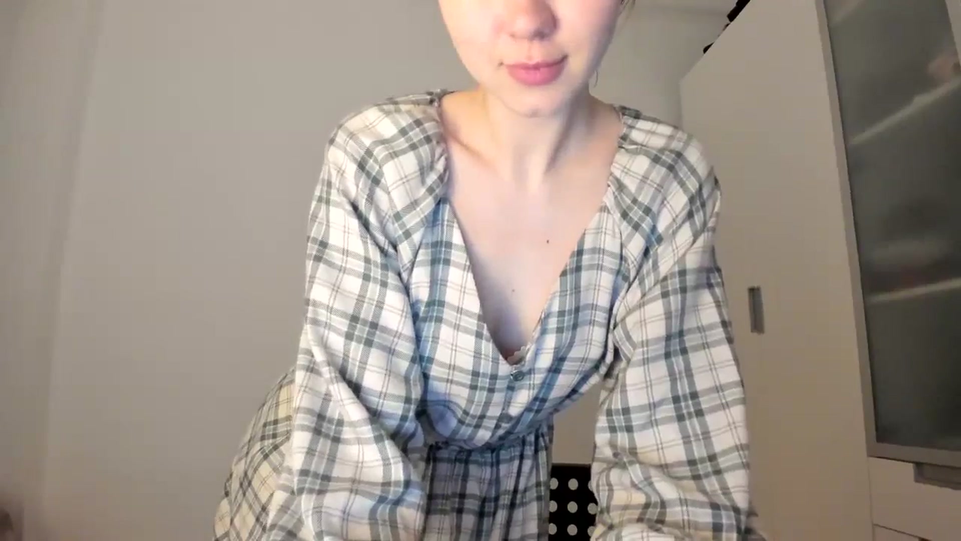 Gallery image thumbnail from Temptressy's myfreecams stream on, 03/10/2024, 23:19 image 4 of 20