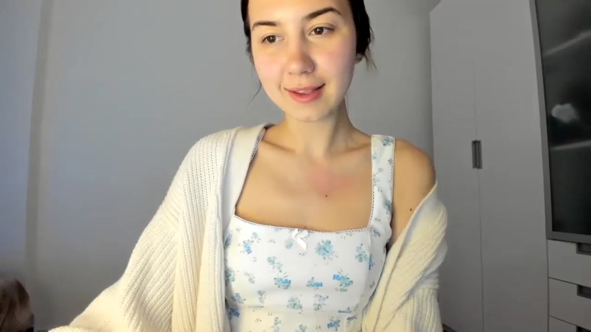 Gallery image thumbnail from Temptressy's myfreecams stream on, 03/13/2024, 23:51 image 9 of 20