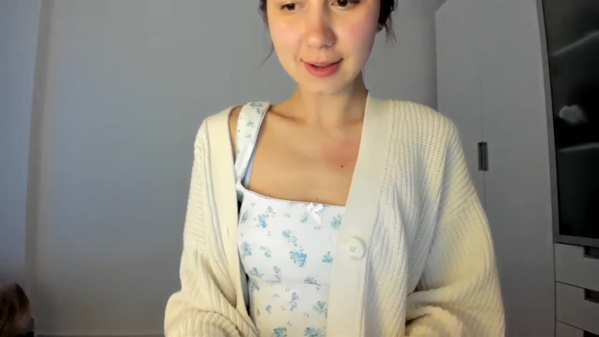 Gallery image thumbnail from Temptressy's myfreecams stream on, 03/13/2024, 23:51 image 16 of 20