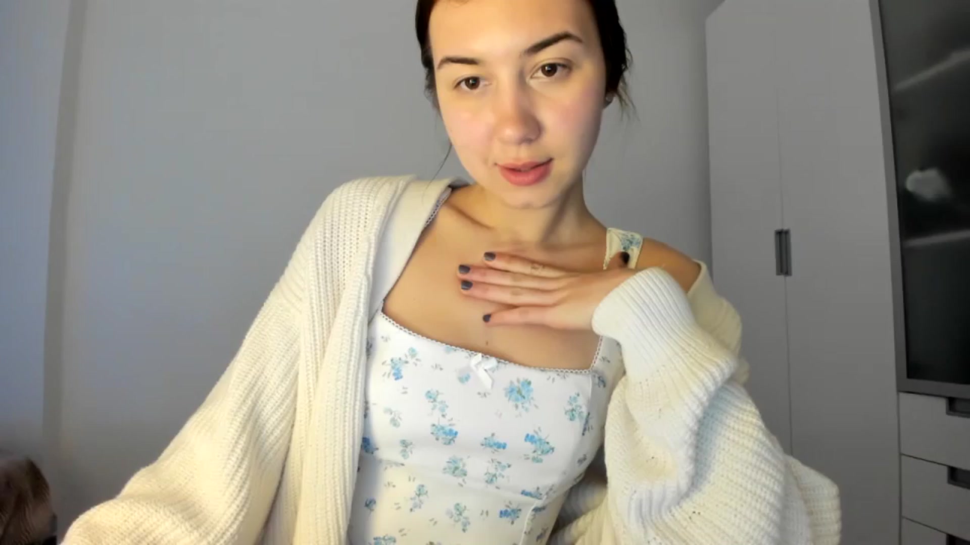 Gallery image thumbnail from Temptressy's myfreecams stream on, 03/13/2024, 23:51 image 7 of 20