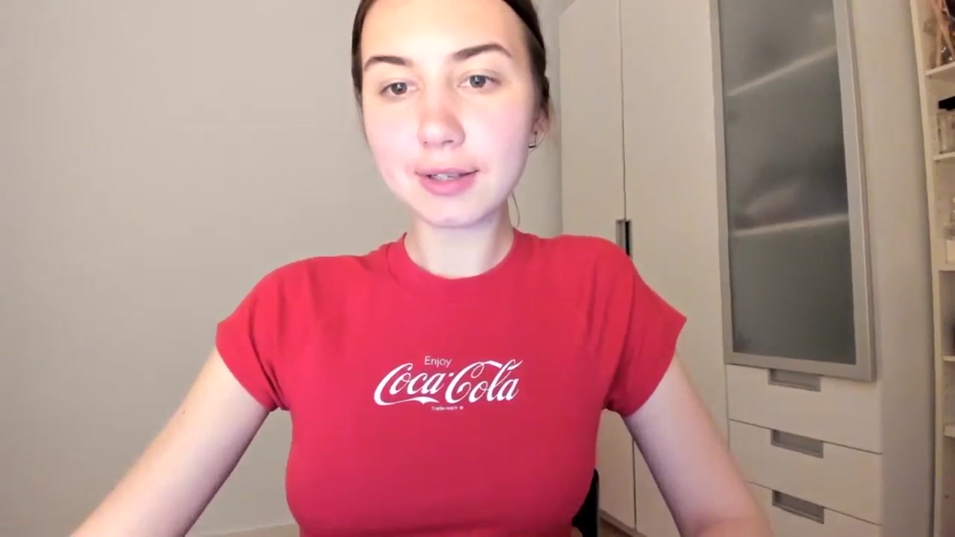 Gallery image thumbnail from Temptressy's myfreecams stream on, 03/17/2024, 21:54 image 15 of 20