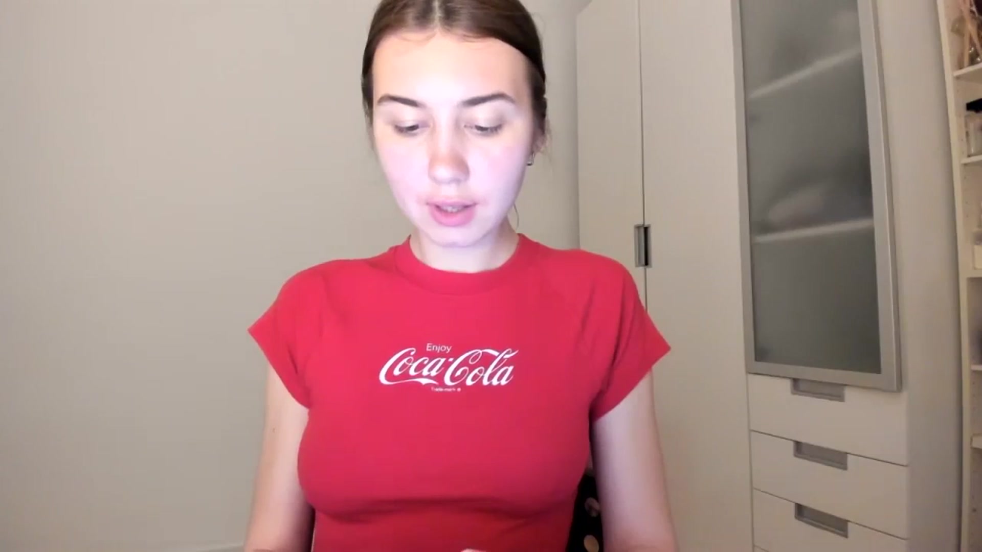 Gallery image thumbnail from Temptressy's myfreecams stream on, 03/17/2024, 21:54 image 10 of 20
