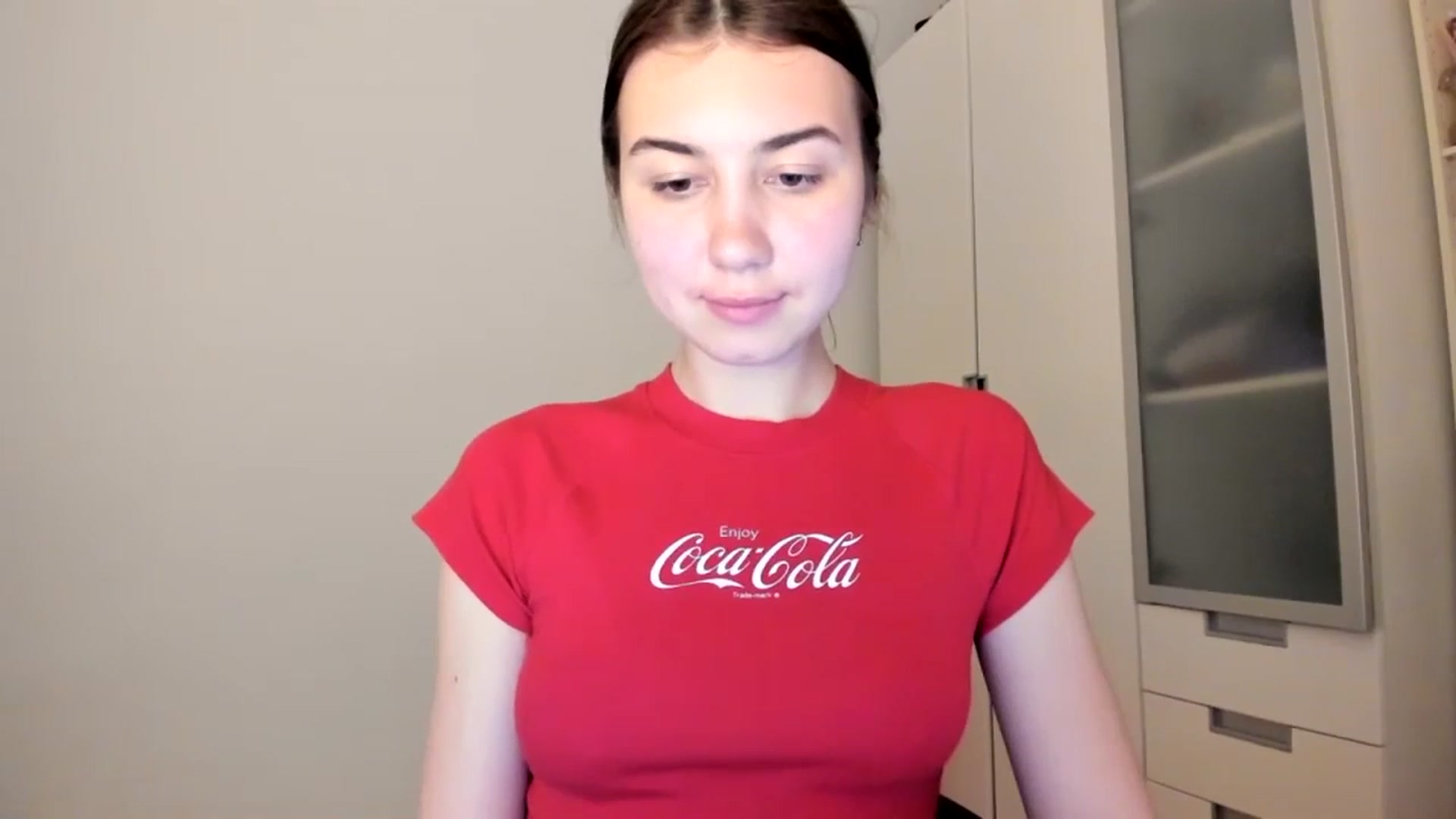 Gallery image thumbnail from Temptressy's myfreecams stream on, 03/17/2024, 21:54 image 6 of 20