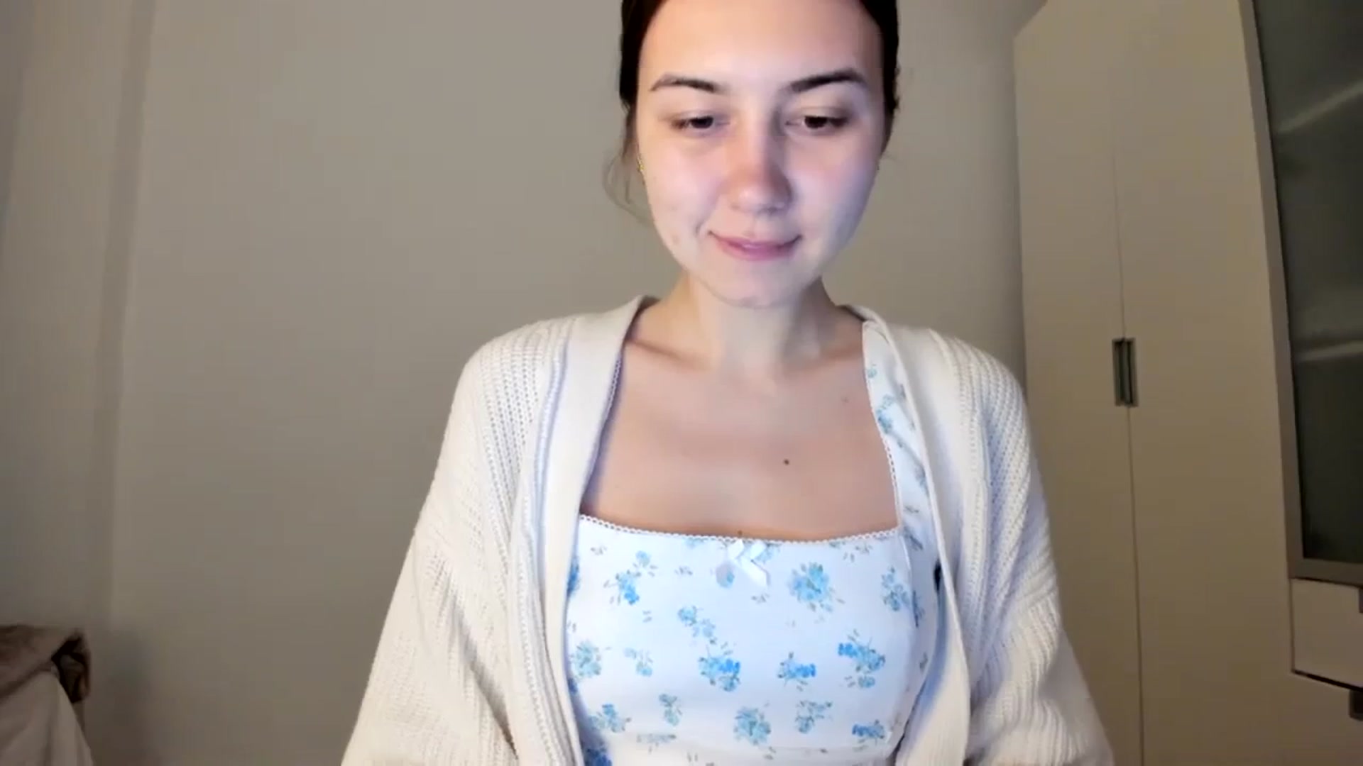 Gallery image thumbnail from Temptressy's myfreecams stream on, 03/31/2024, 20:29 image 14 of 20