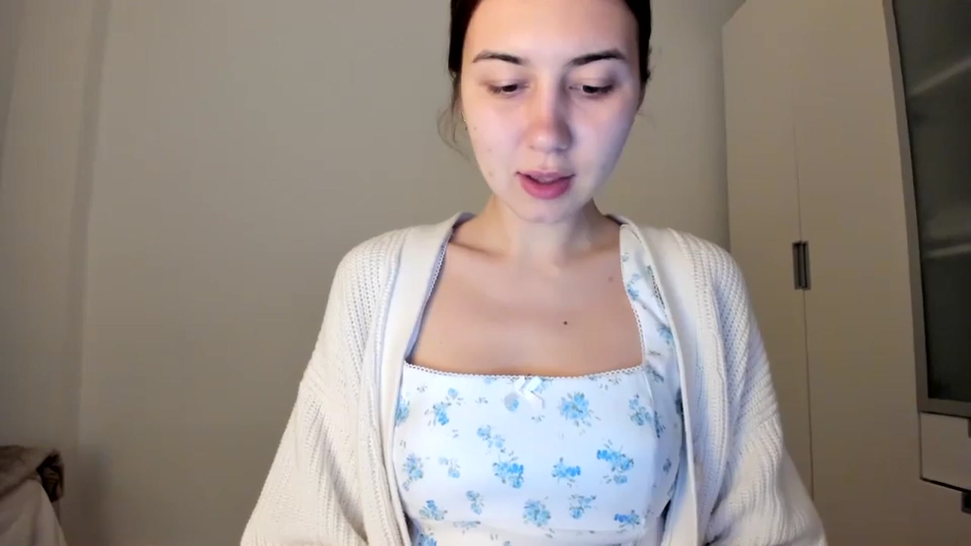 Gallery image thumbnail from Temptressy's myfreecams stream on, 03/31/2024, 20:29 image 16 of 20