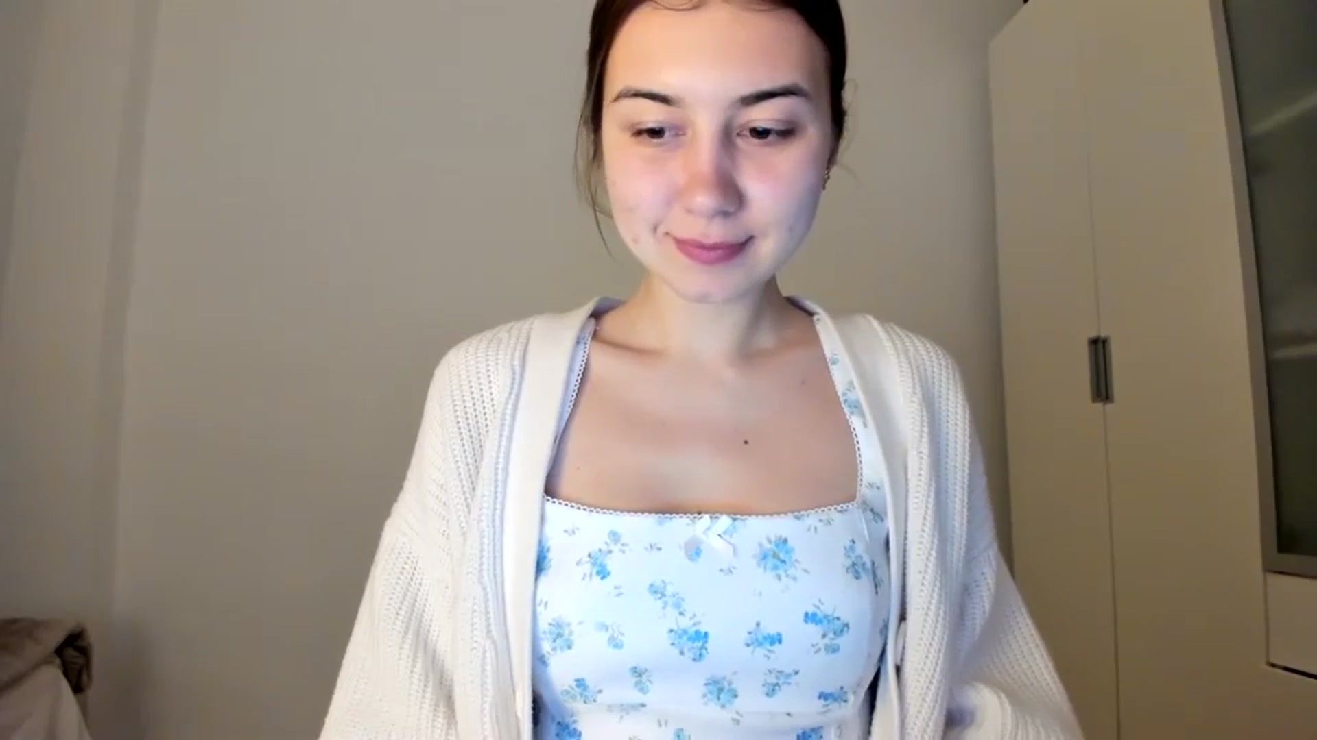 Gallery image thumbnail from Temptressy's myfreecams stream on, 03/31/2024, 20:29 image 9 of 20