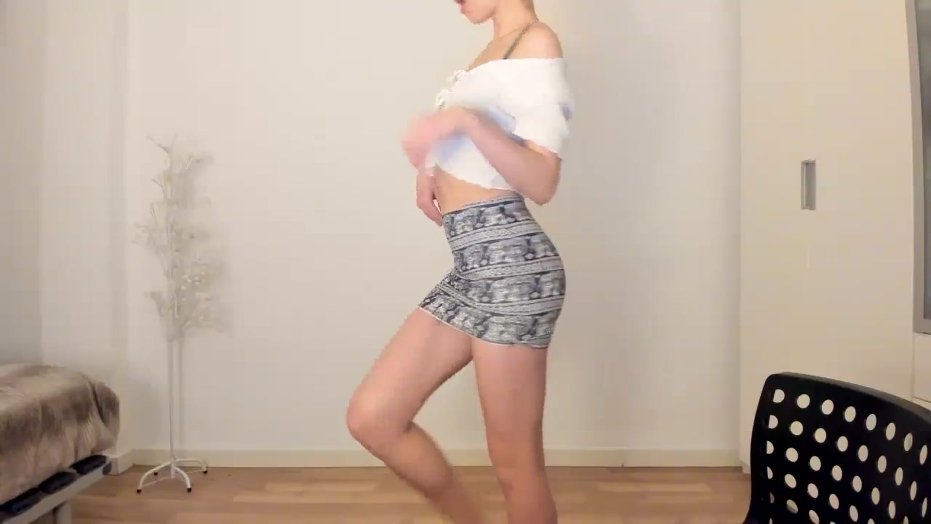 Gallery image thumbnail from Temptressy's myfreecams stream on, 04/05/2024, 19:43 image 17 of 20