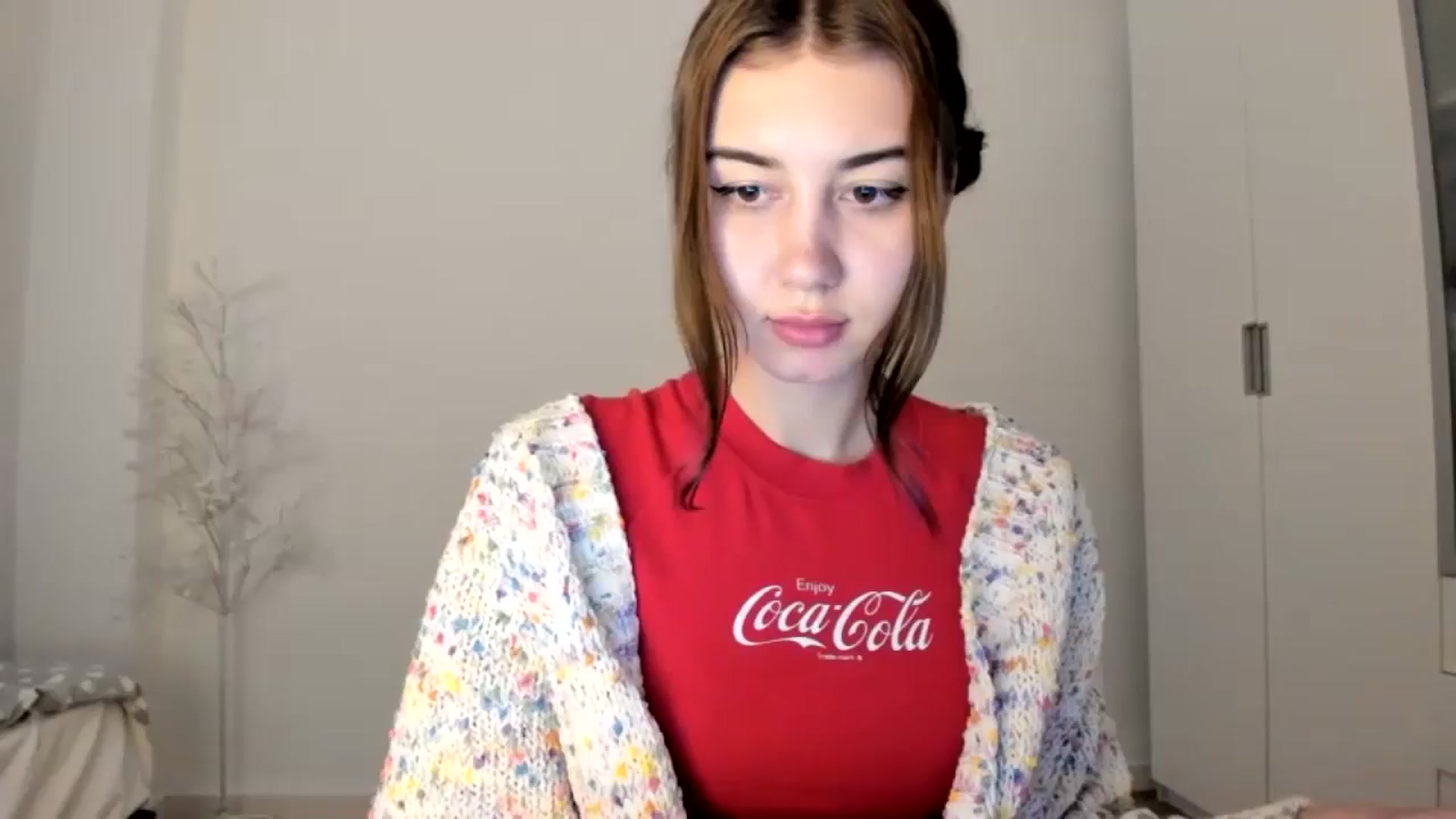 Gallery image thumbnail from Temptressy's myfreecams stream on, 04/25/2024, 18:46 image 20 of 20