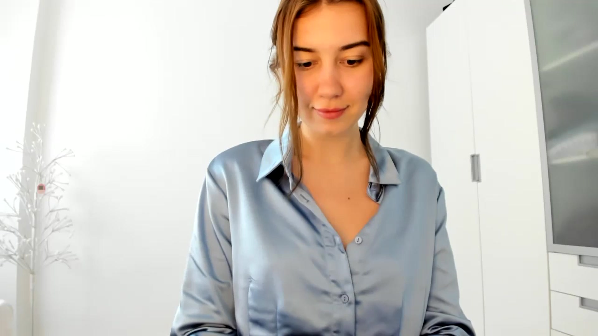 Gallery image thumbnail from Temptressy's myfreecams stream on, 04/26/2024, 16:25 image 12 of 20