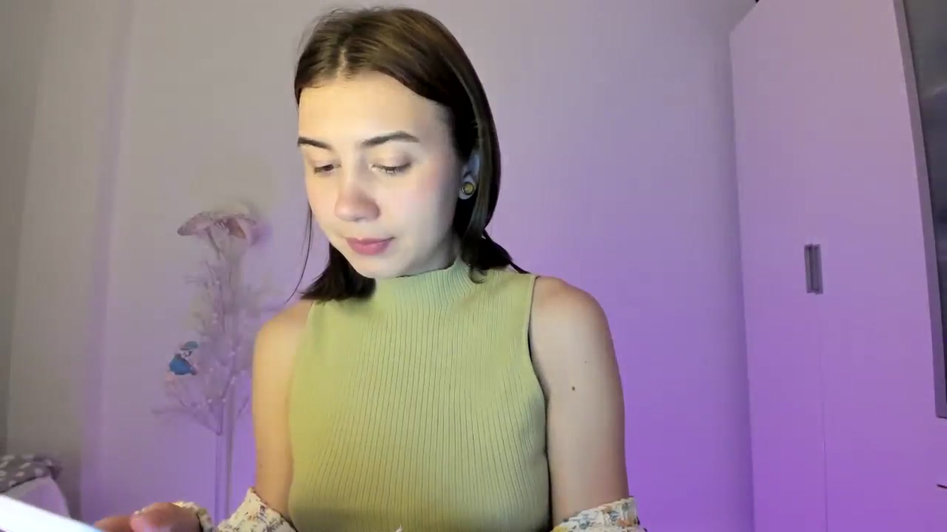 Gallery image thumbnail from Temptressy's myfreecams stream on, 05/06/2024, 13:36 image 15 of 20