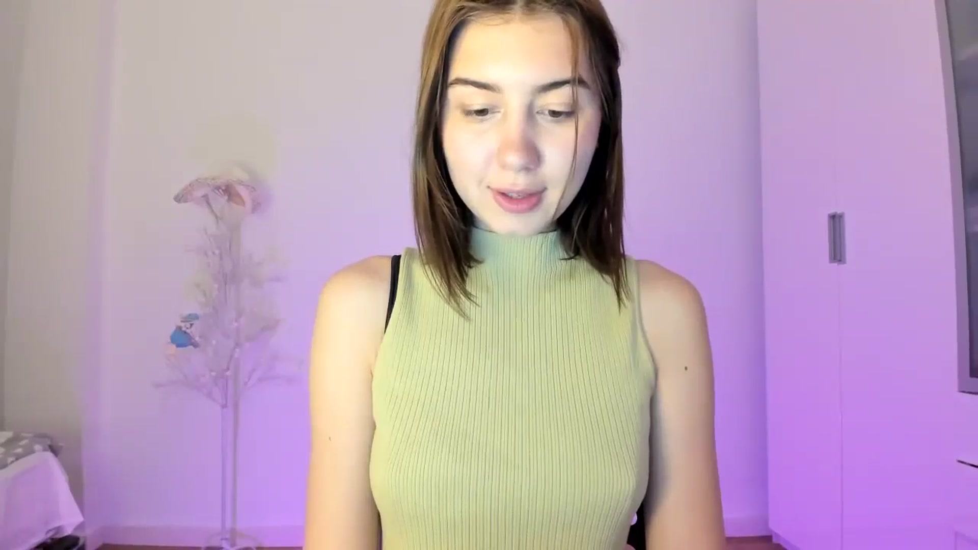 Gallery image thumbnail from Temptressy's myfreecams stream on, 05/06/2024, 15:15 image 7 of 20