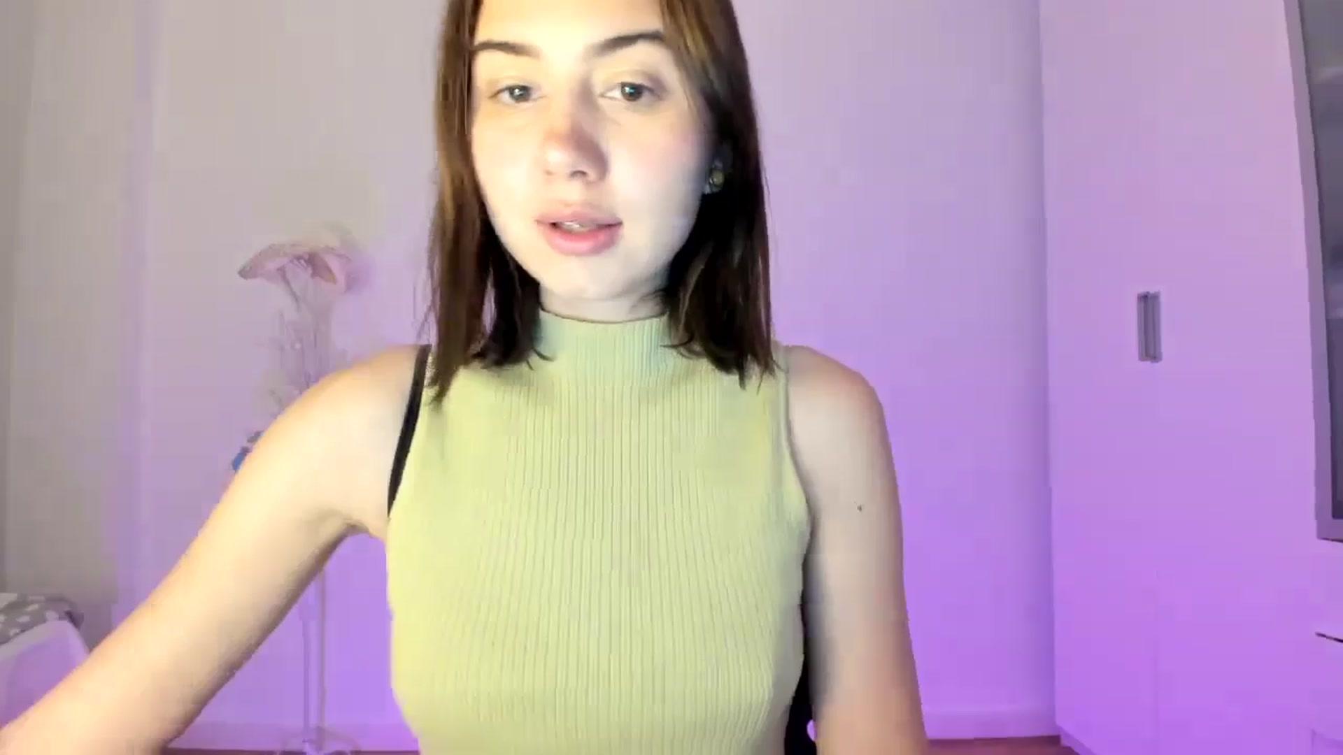 Gallery image thumbnail from Temptressy's myfreecams stream on, 05/06/2024, 15:15 image 3 of 20