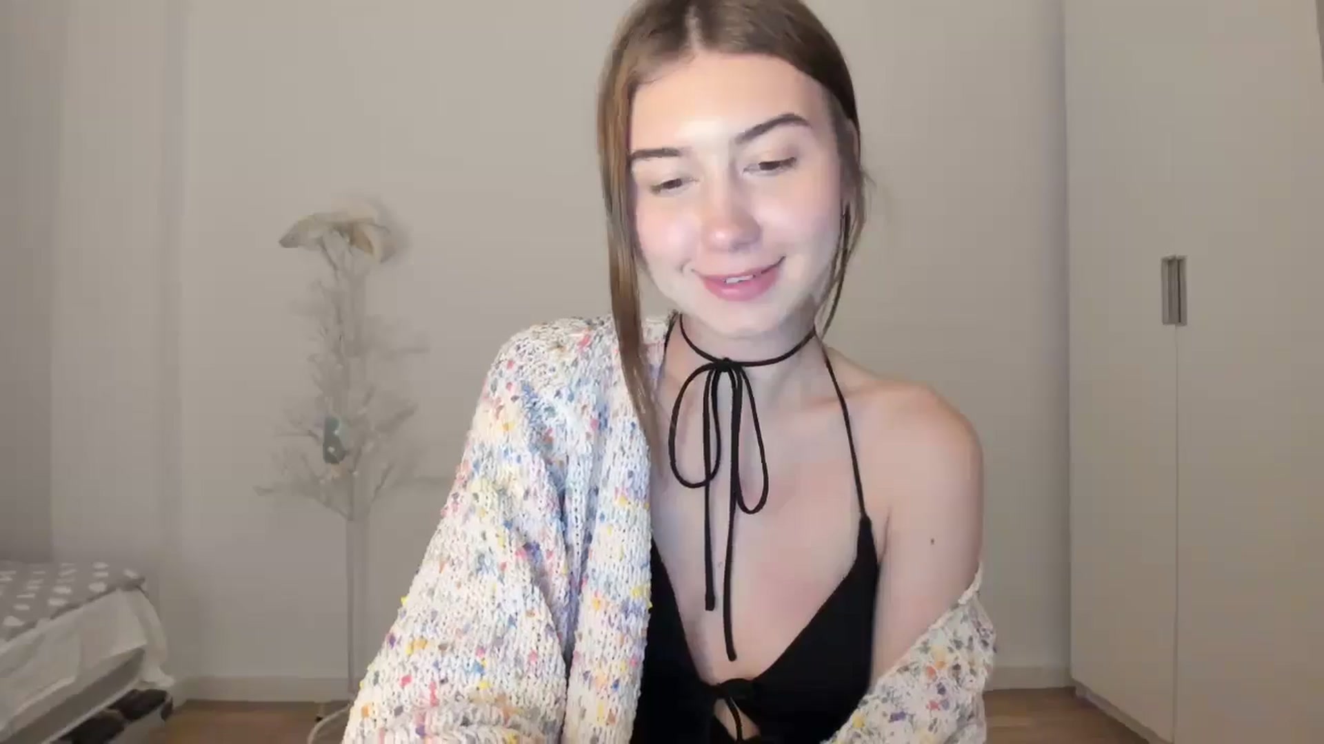 Gallery image thumbnail from Temptressy's myfreecams stream on, 05/07/2024, 23:08 image 4 of 20
