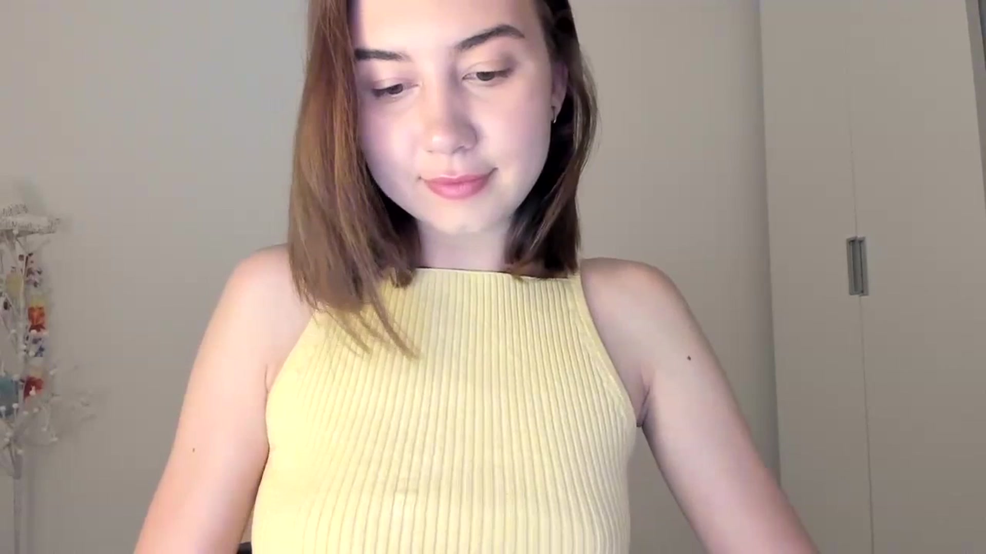 Gallery image thumbnail from Temptressy's myfreecams stream on, 05/15/2024, 19:55 image 7 of 20