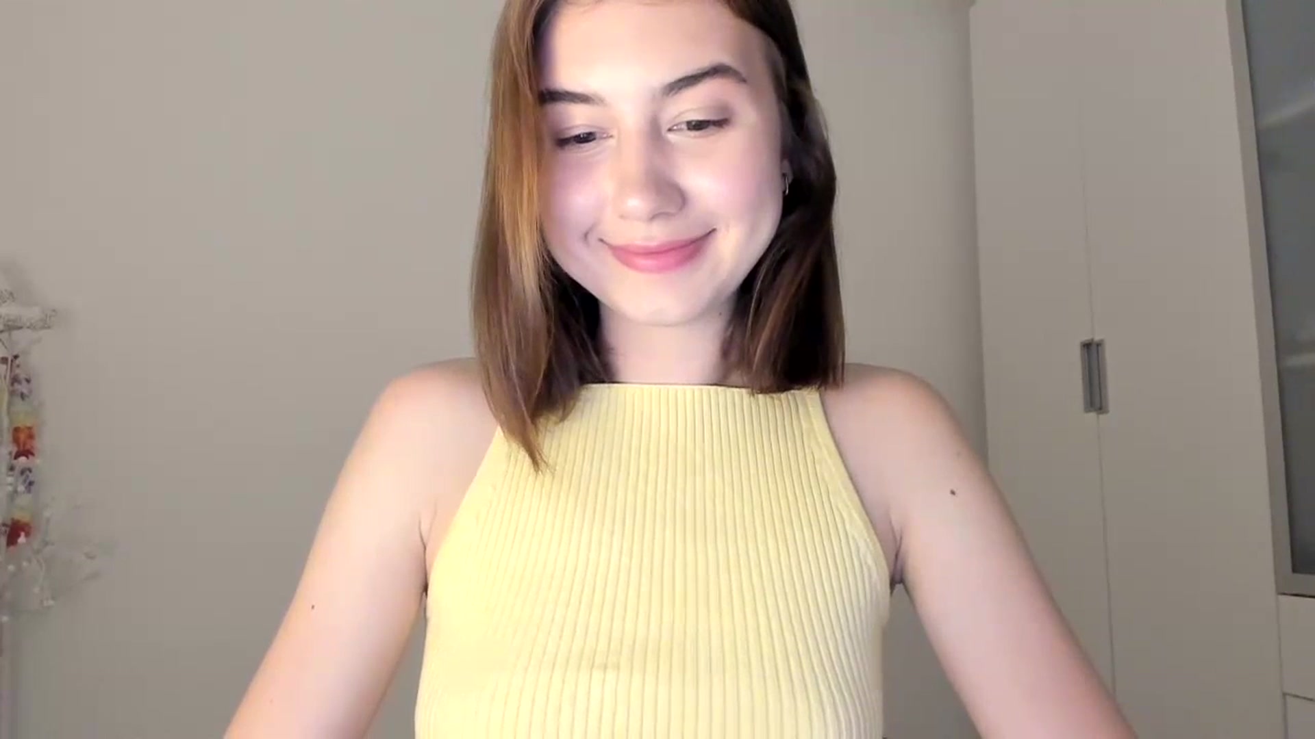 Gallery image thumbnail from Temptressy's myfreecams stream on, 05/15/2024, 20:31 image 14 of 20