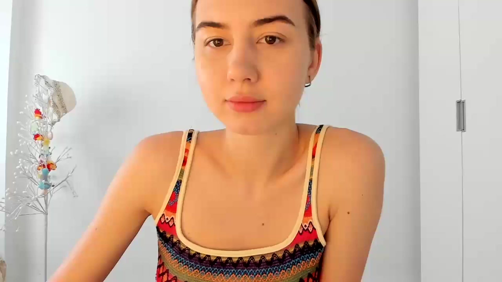 Gallery image thumbnail from Temptressy's myfreecams stream on, 05/26/2024, 13:21 image 3 of 20