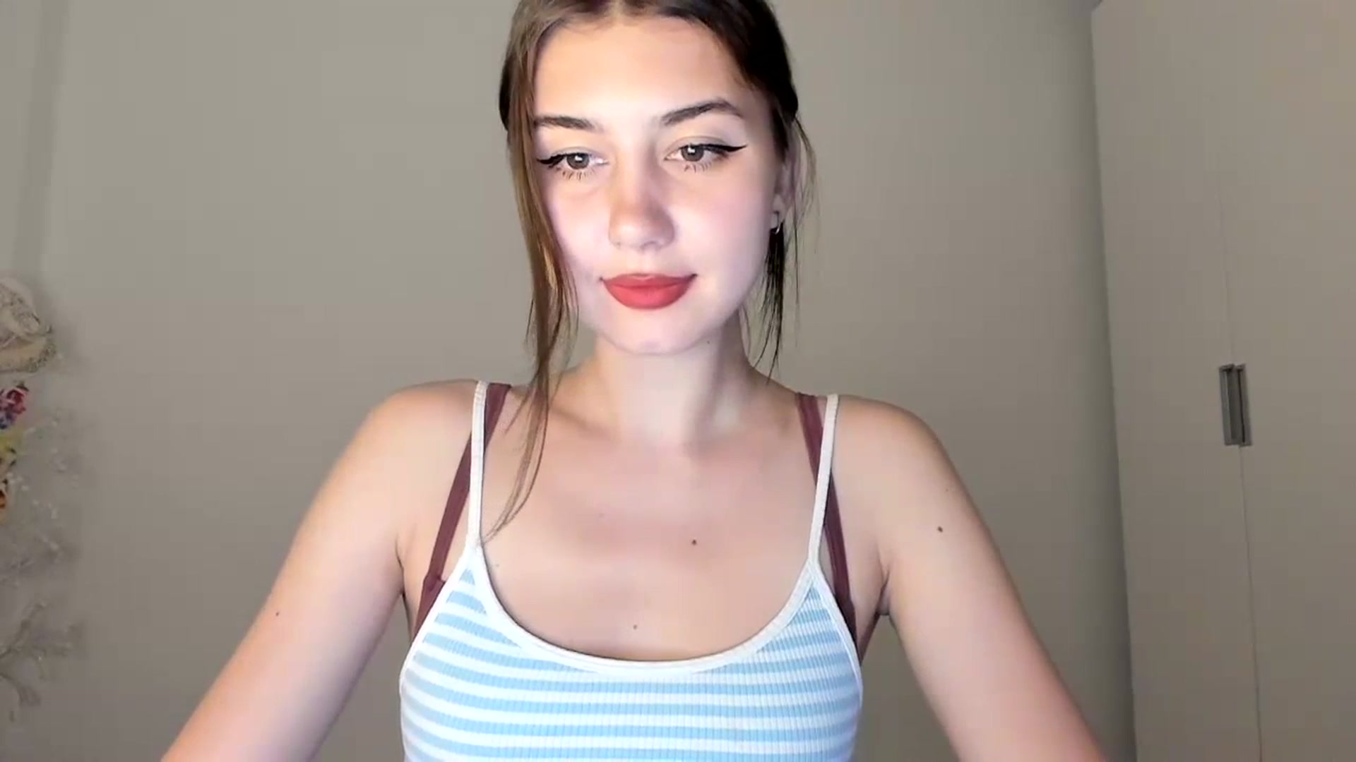 Gallery image thumbnail from Temptressy's myfreecams stream on, 06/05/2024, 20:41 image 16 of 20