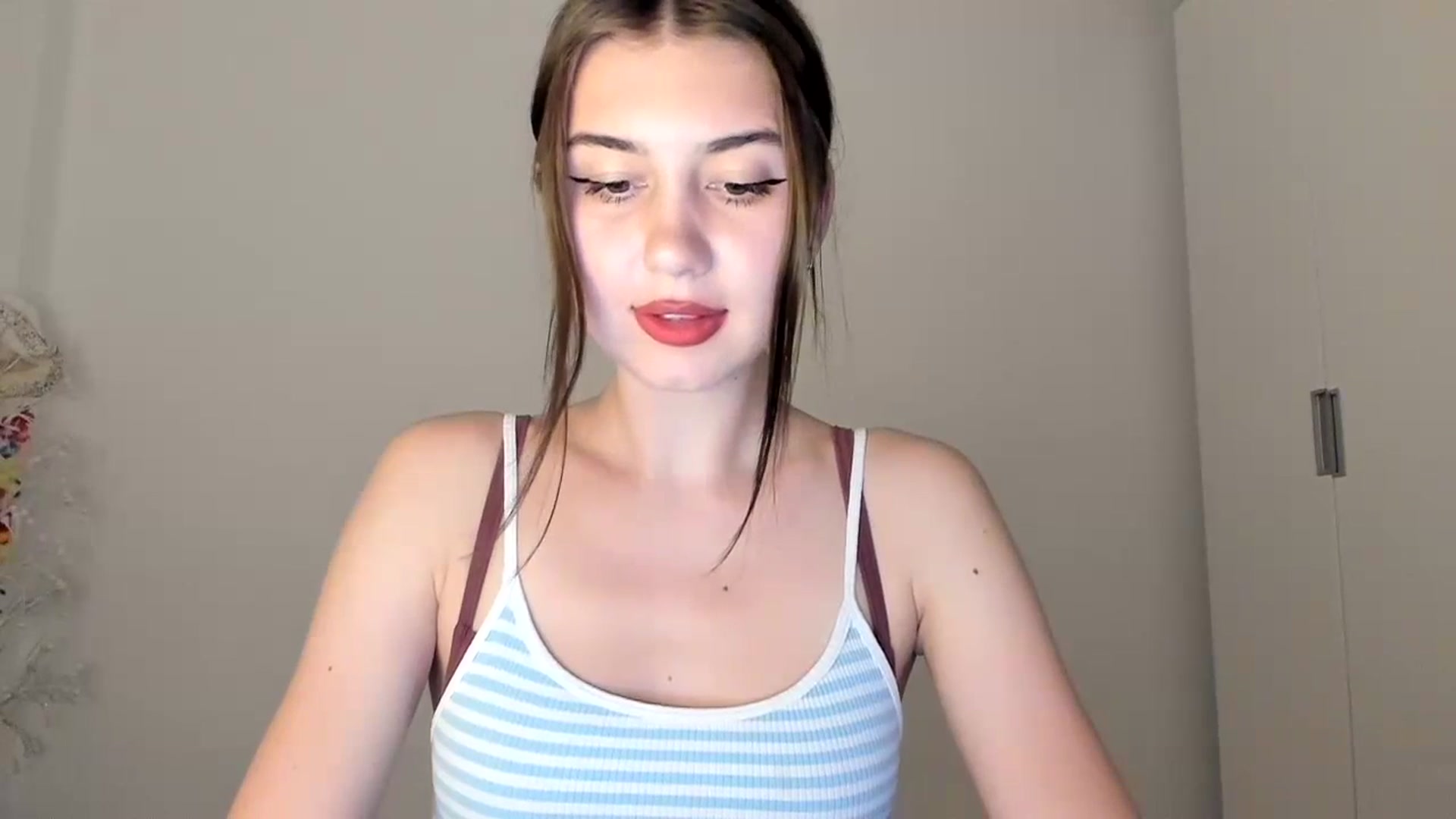 Gallery image thumbnail from Temptressy's myfreecams stream on, 06/05/2024, 20:41 image 14 of 20