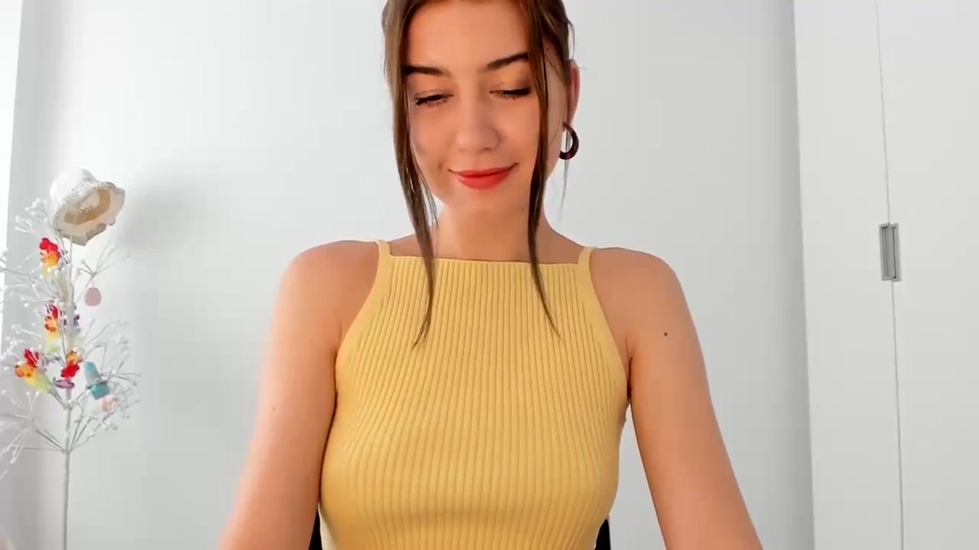 Gallery image thumbnail from Temptressy's myfreecams stream on, 06/07/2024, 12:13 image 4 of 20